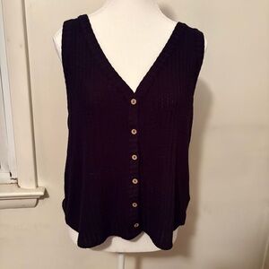 Gilli Black Button-Front V-Neck Ribbed Tank